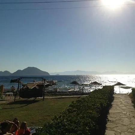מלון Sun And Sea 3*