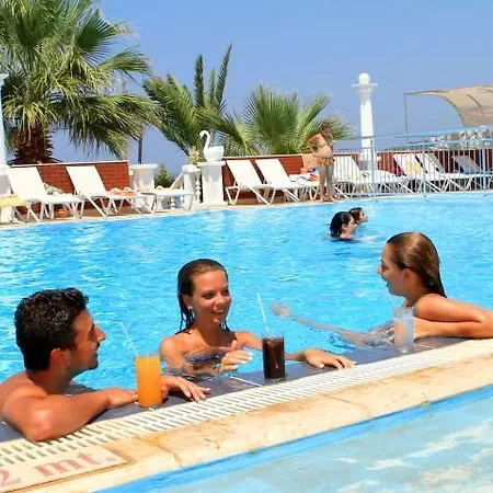 Sun And Sea ホテル トゥルグトレイス