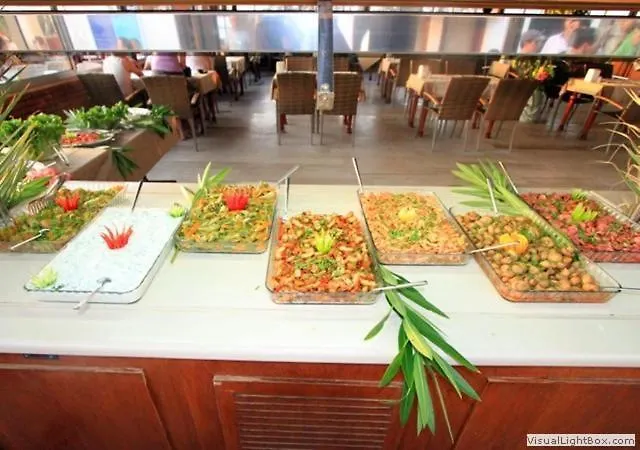 Sun And Sea מלון