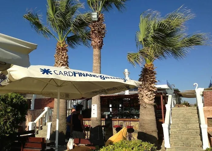 מלון Sun And Sea 3*