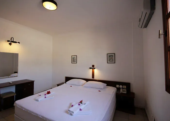 Sun And Sea מלון טורגוטריס