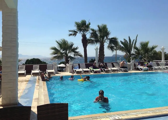 מלון Sun And Sea