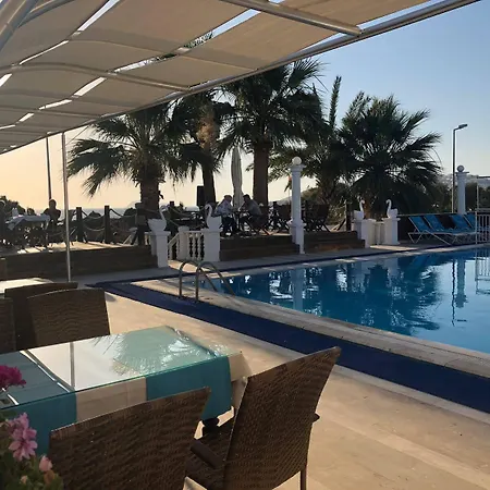 Sun And Sea 호텔 터그트레이스