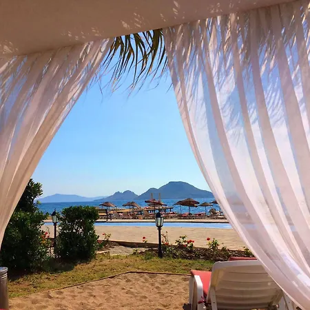 Sun And Sea 호텔 터그트레이스